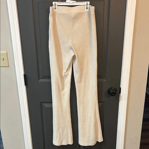 Aerie Cream Boot Cut Pants - Picture 2 of 4